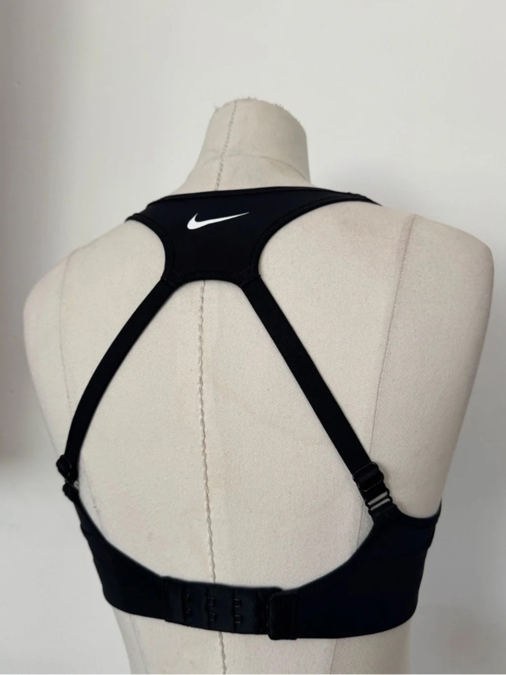 Nike Alpha High Support Sports Bra Black Adjustable Racerback Dri-FIT Size Small - Picture 3 of 6